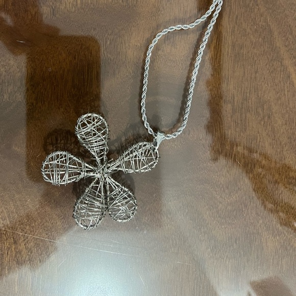 Women’s necklace - Picture 1 of 1